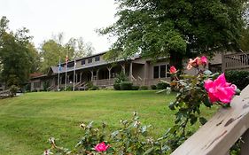 Fontana Dam Village